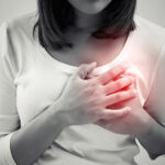 دلایل ایجاد درد سینه و درمان آن
